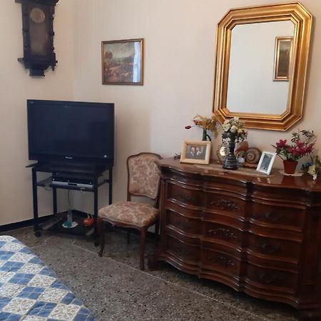 Bed and Breakfast Casa Del Sole Генуя Экстерьер фото
